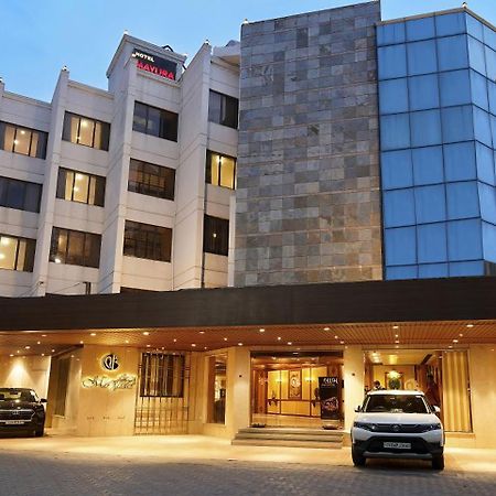 Hotel Mayura Райпур Экстерьер фото